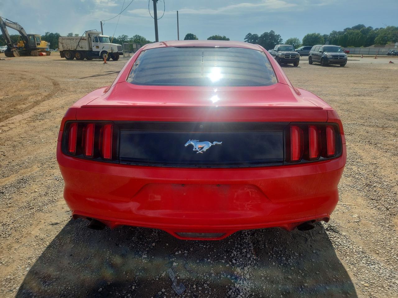 2016 FORD MUSTANG photo 11