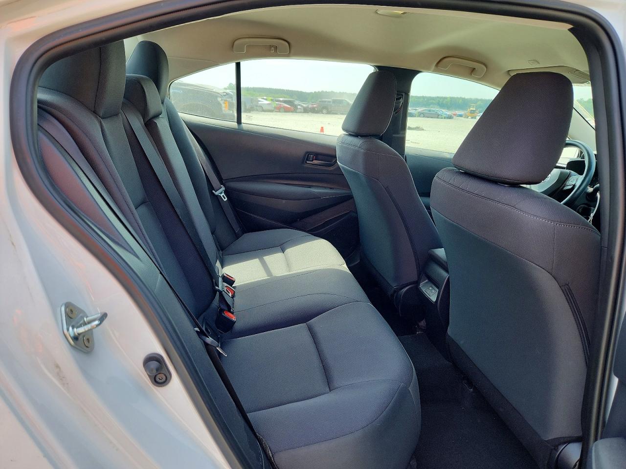 2024 TOYOTA COROLLA LE photo 10