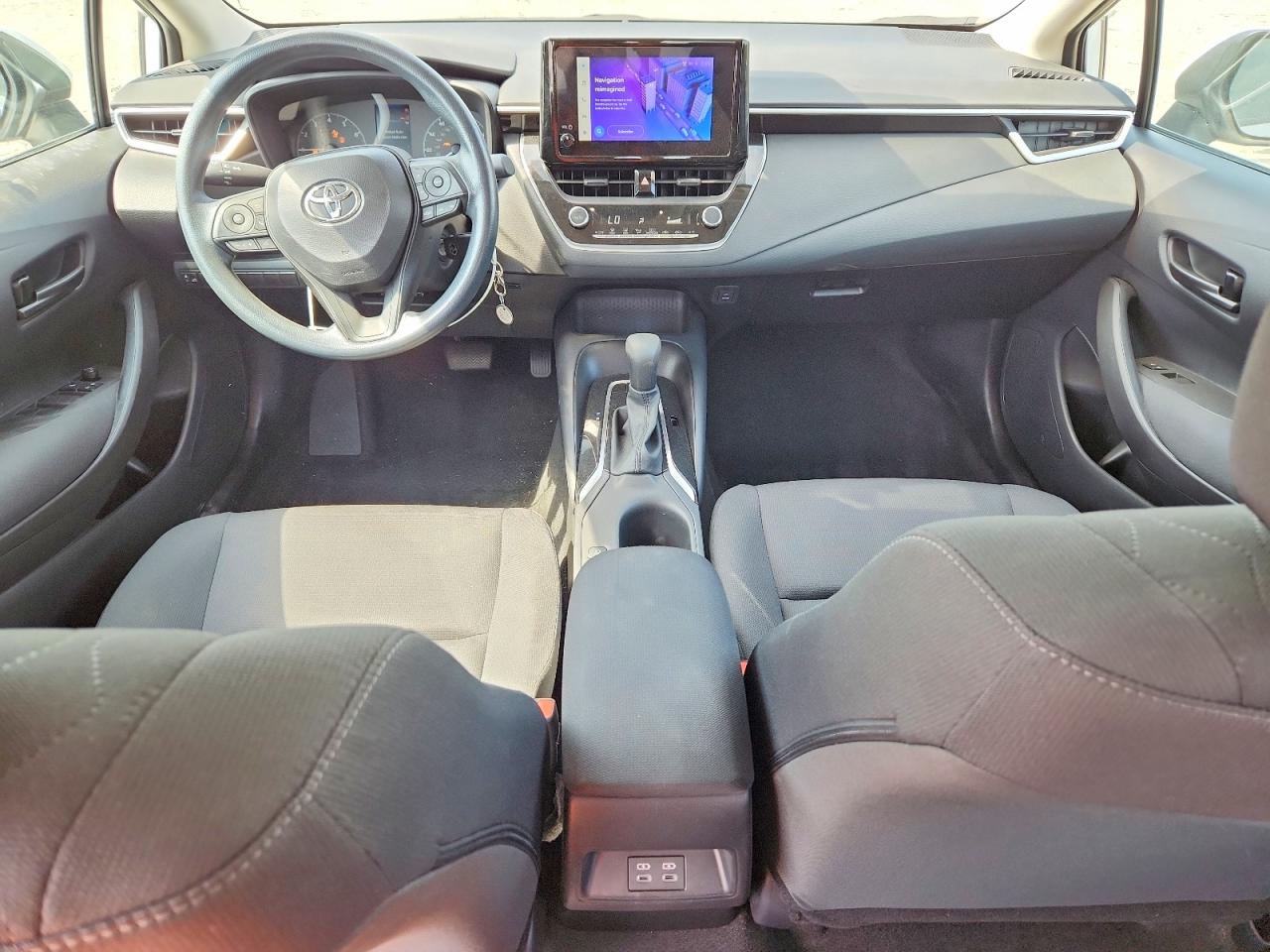 2024 TOYOTA COROLLA LE photo 8