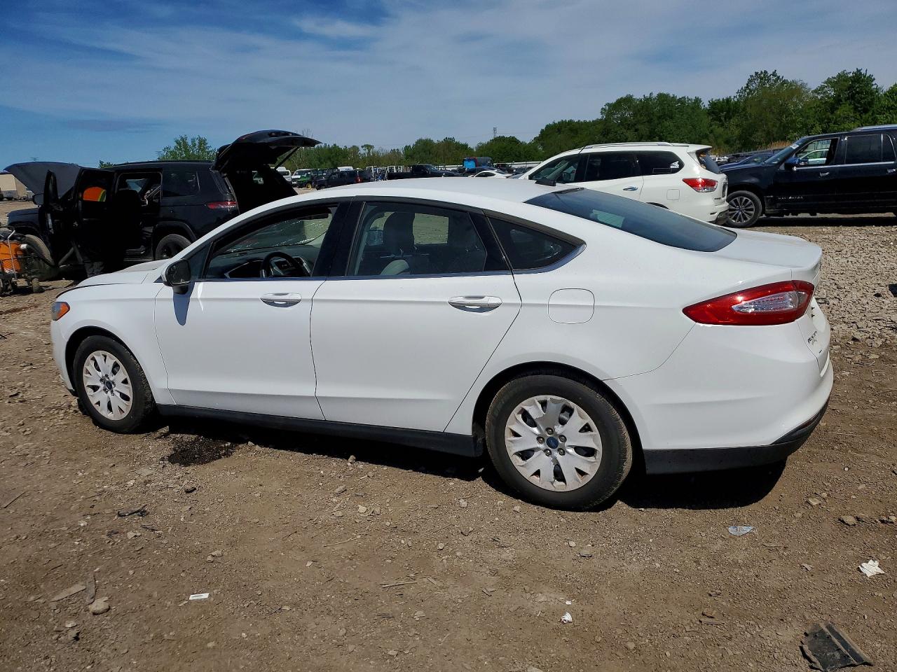 2013 FORD FUSION S photo 3