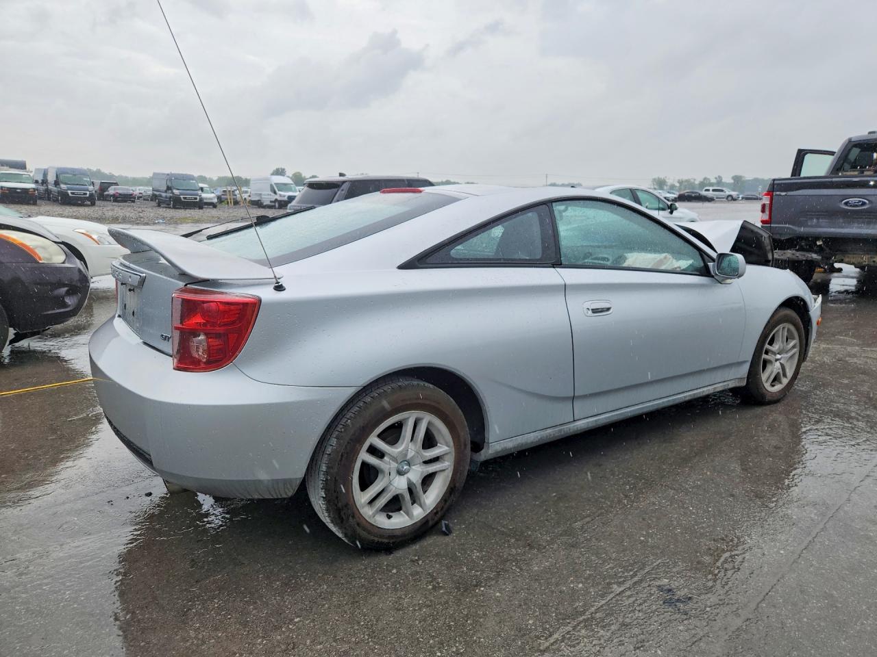 2004 TOYOTA CELICA GT photo 5