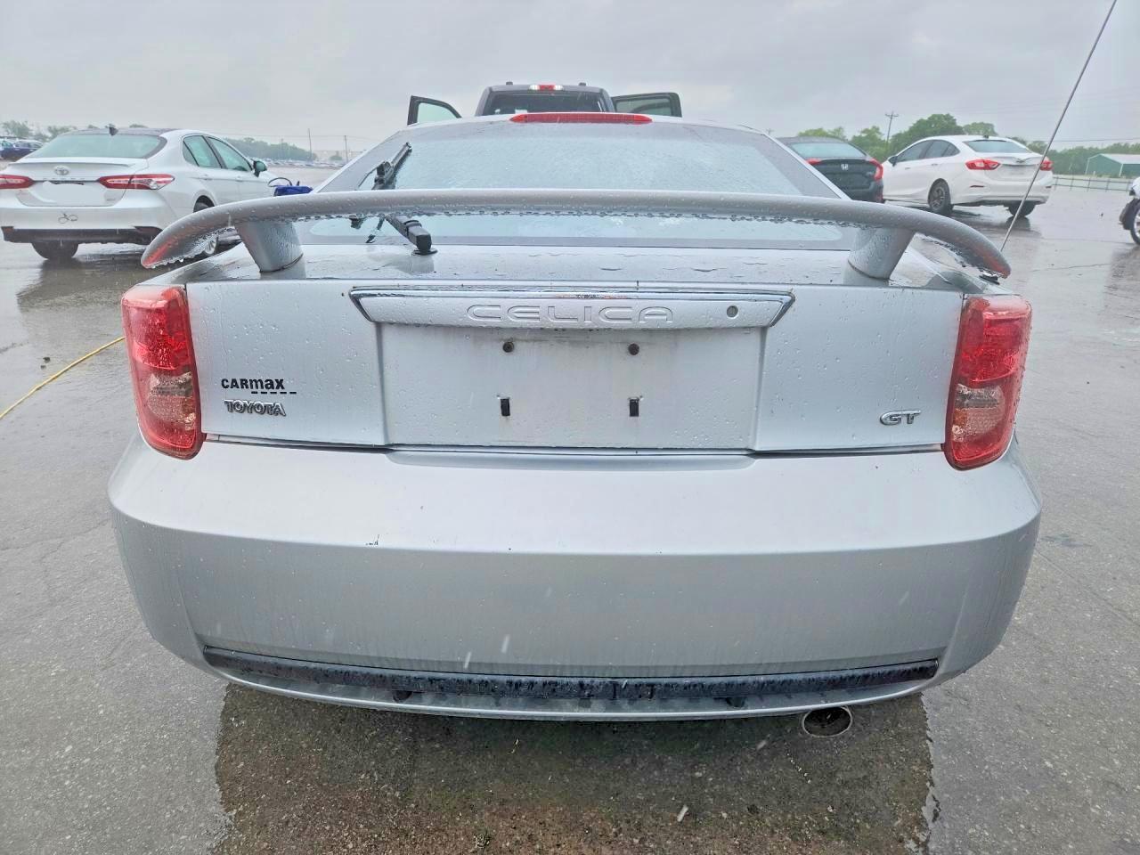 2004 TOYOTA CELICA GT photo 11