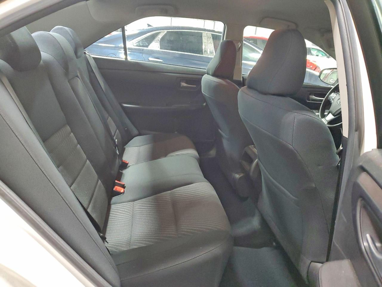 2017 TOYOTA CAMRY LE photo 19