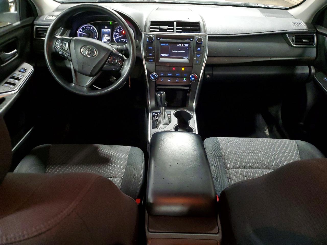 2017 TOYOTA CAMRY LE photo 15