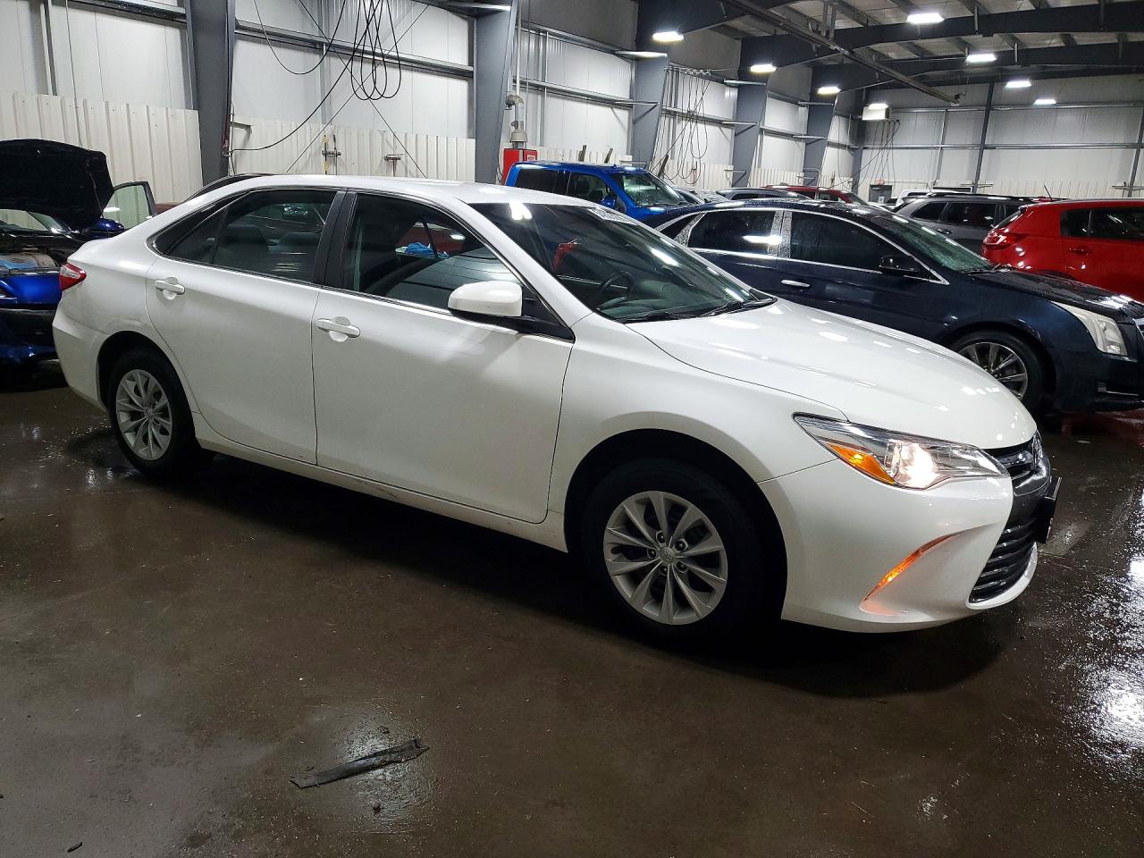 2017 TOYOTA CAMRY LE photo 7