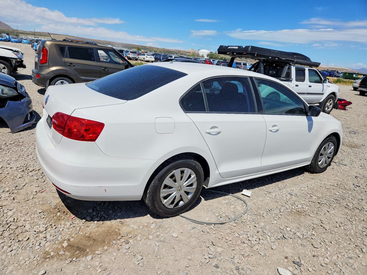 2013 VOLKSWAGEN JETTA BASE photo 3