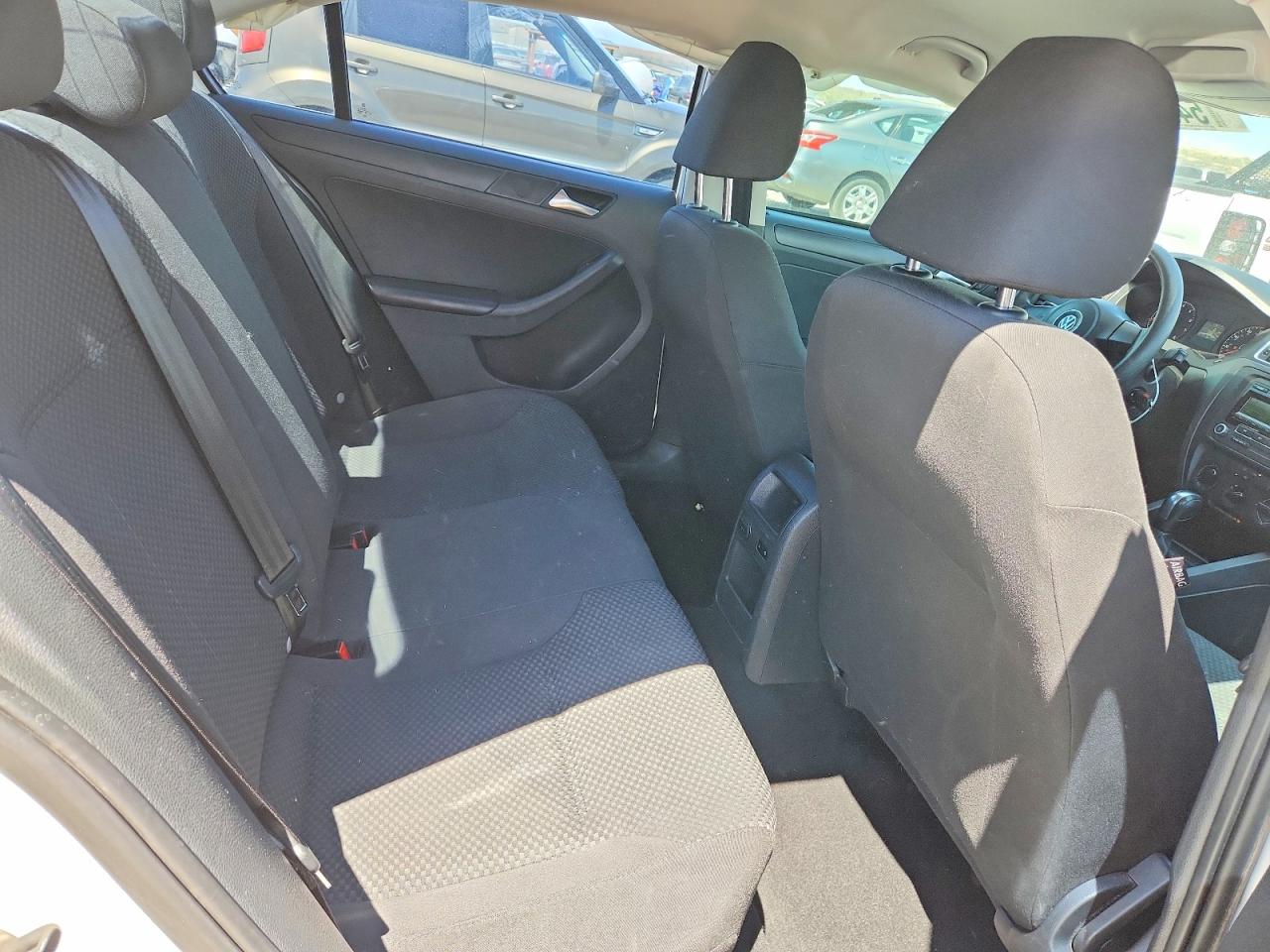2013 VOLKSWAGEN JETTA BASE photo 10
