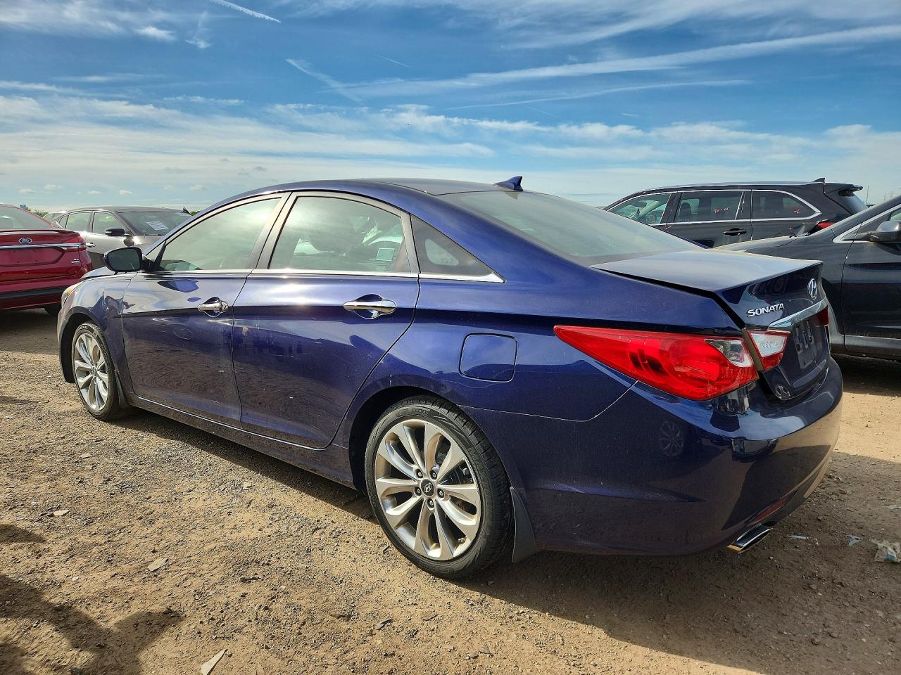 2012 HYUNDAI SONATA SE photo 3
