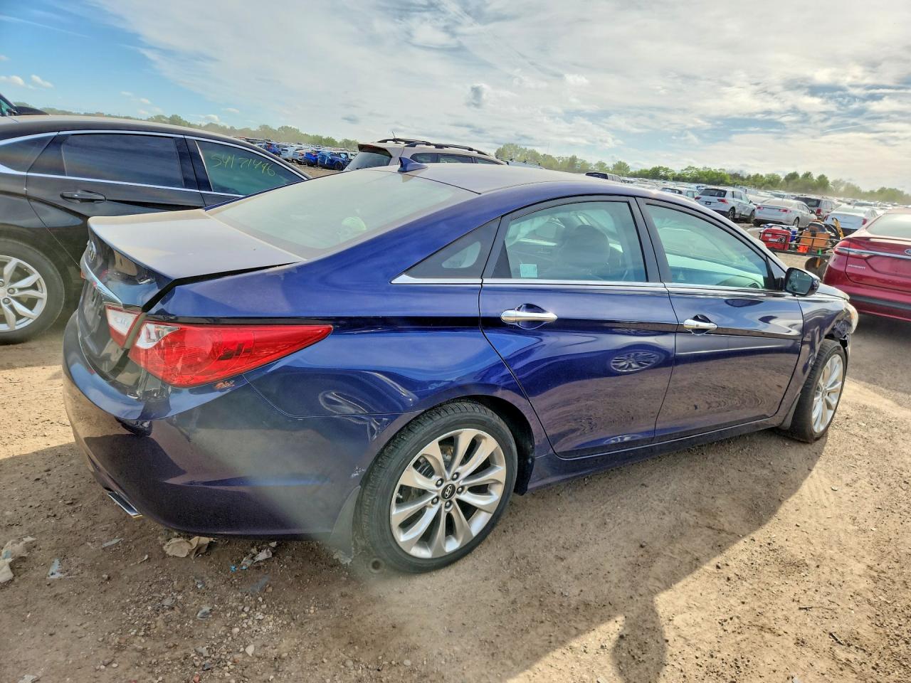 2012 HYUNDAI SONATA SE photo 5