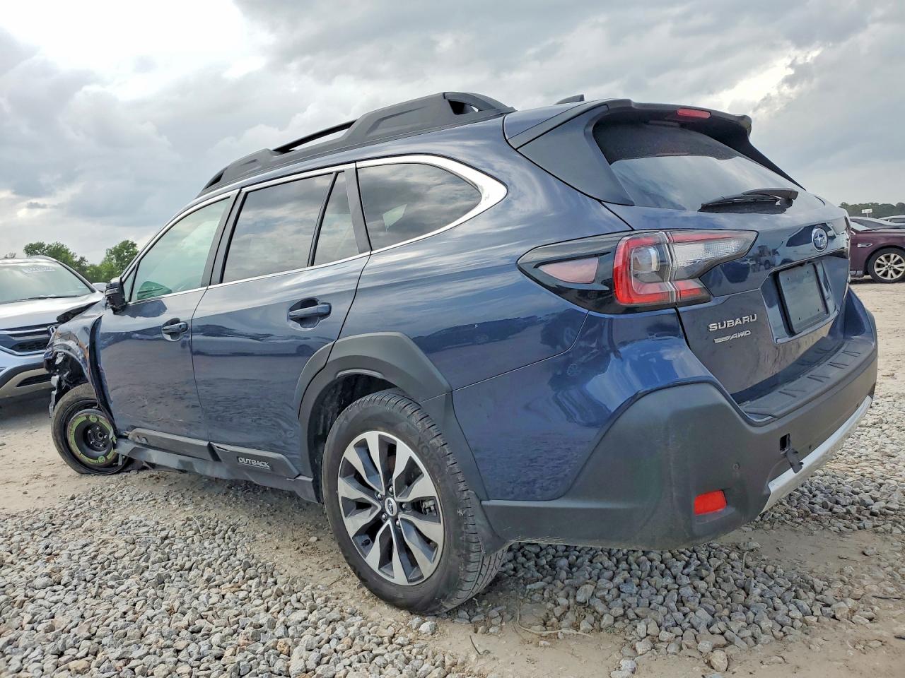 2025 SUBARU OUTBACK LIMITED photo 4