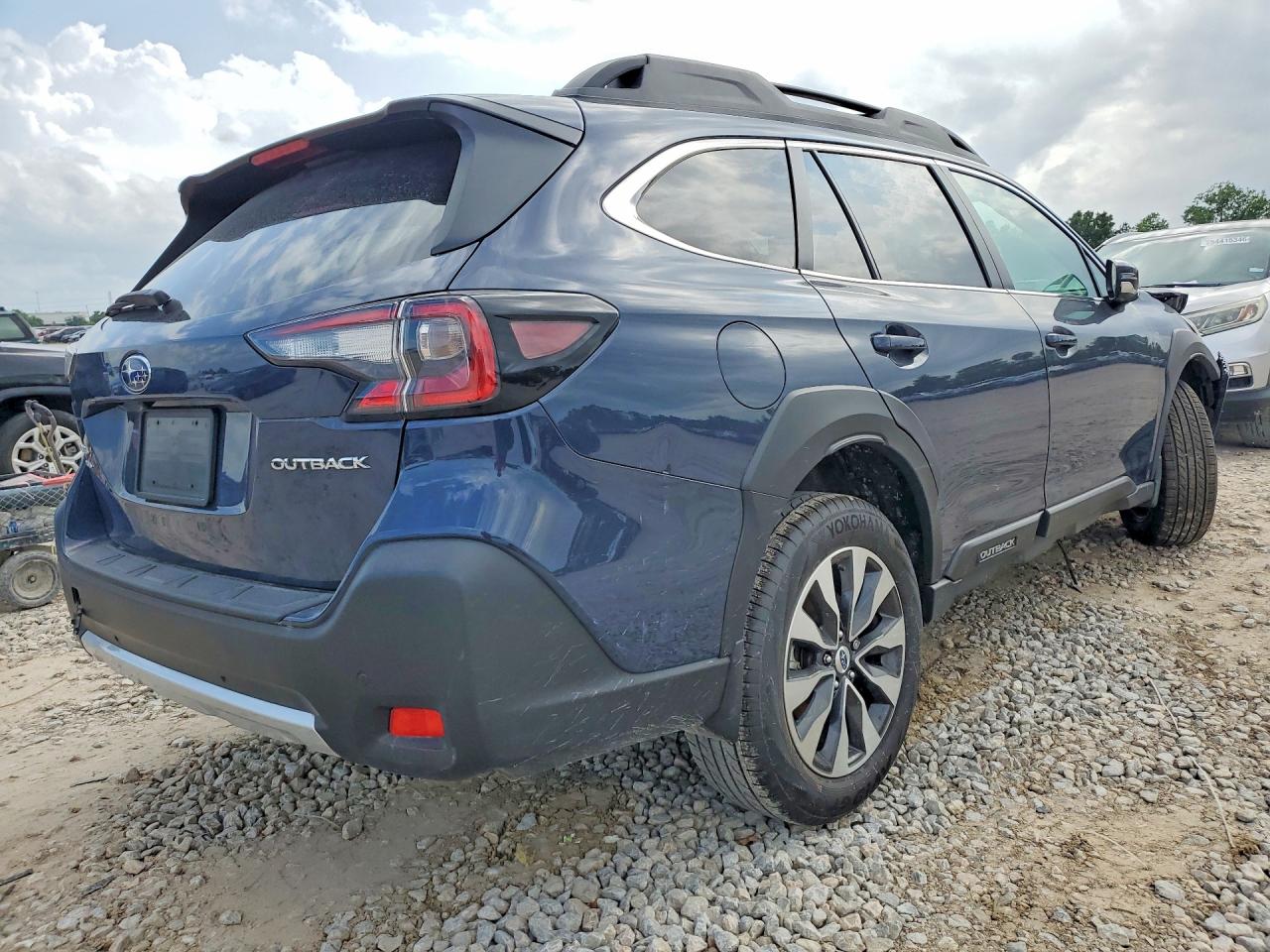 2025 SUBARU OUTBACK LIMITED photo 7