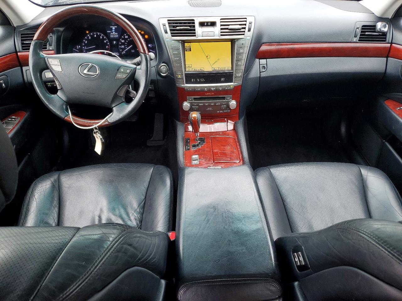 2011 LEXUS LS 460 photo 8