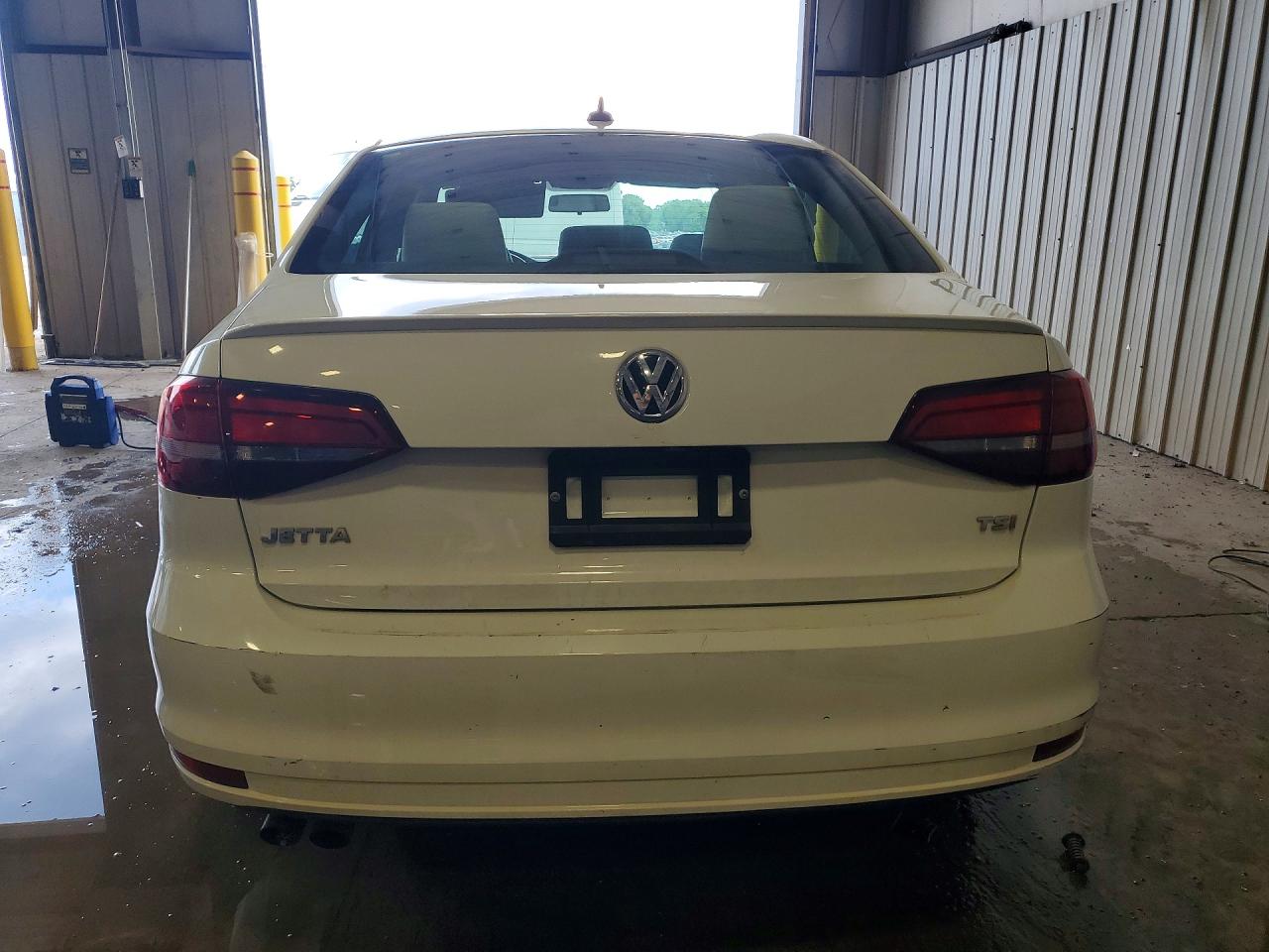 2016 VOLKSWAGEN JETTA SPORT photo 11