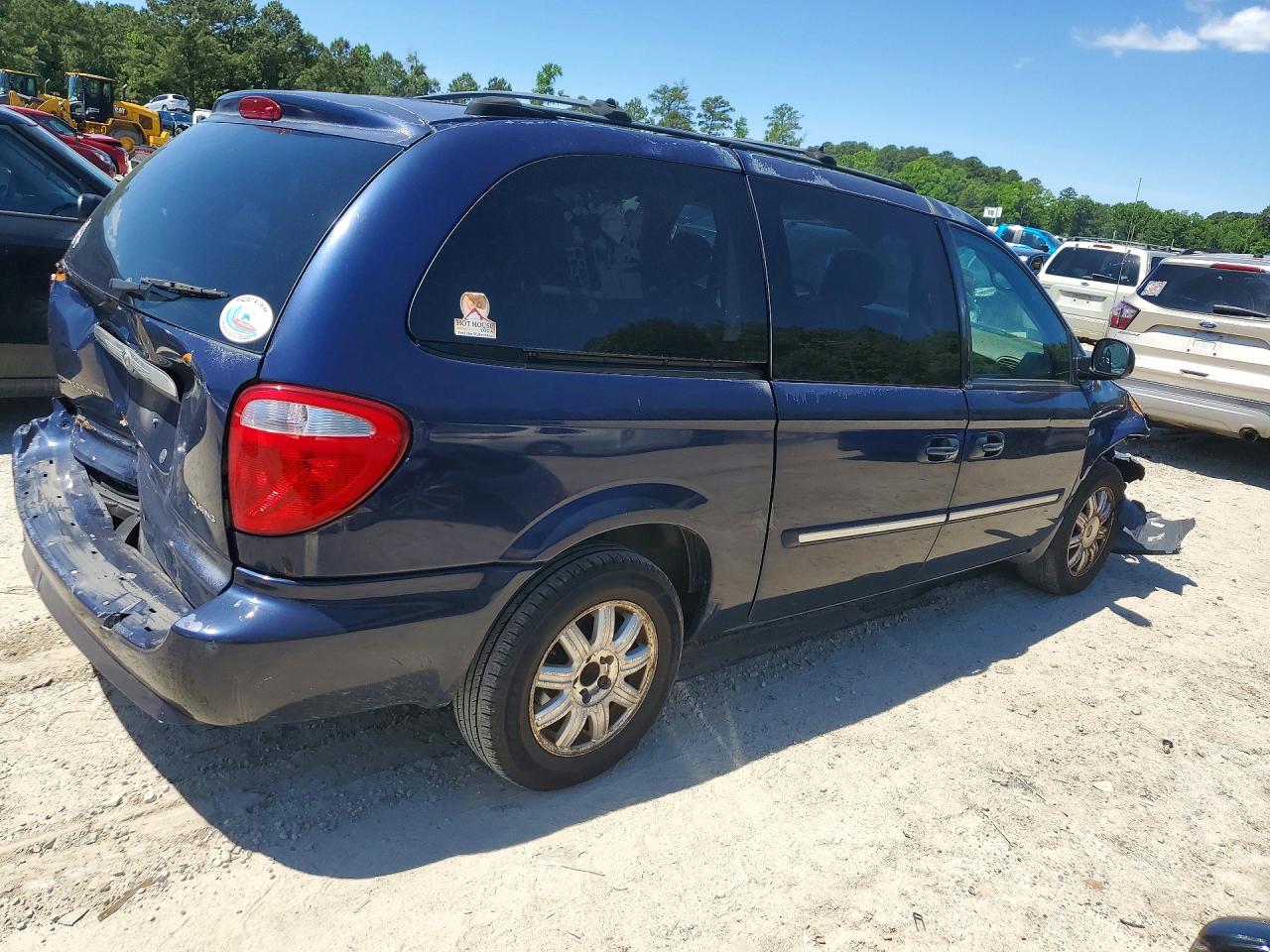2005 CHRYSLER TOWN & COUNTRY TOURING photo 5
