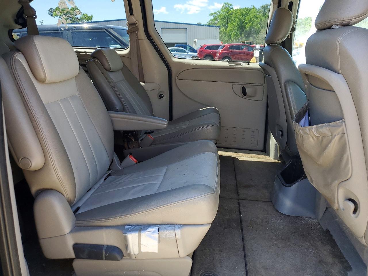 2005 CHRYSLER TOWN & COUNTRY TOURING photo 21