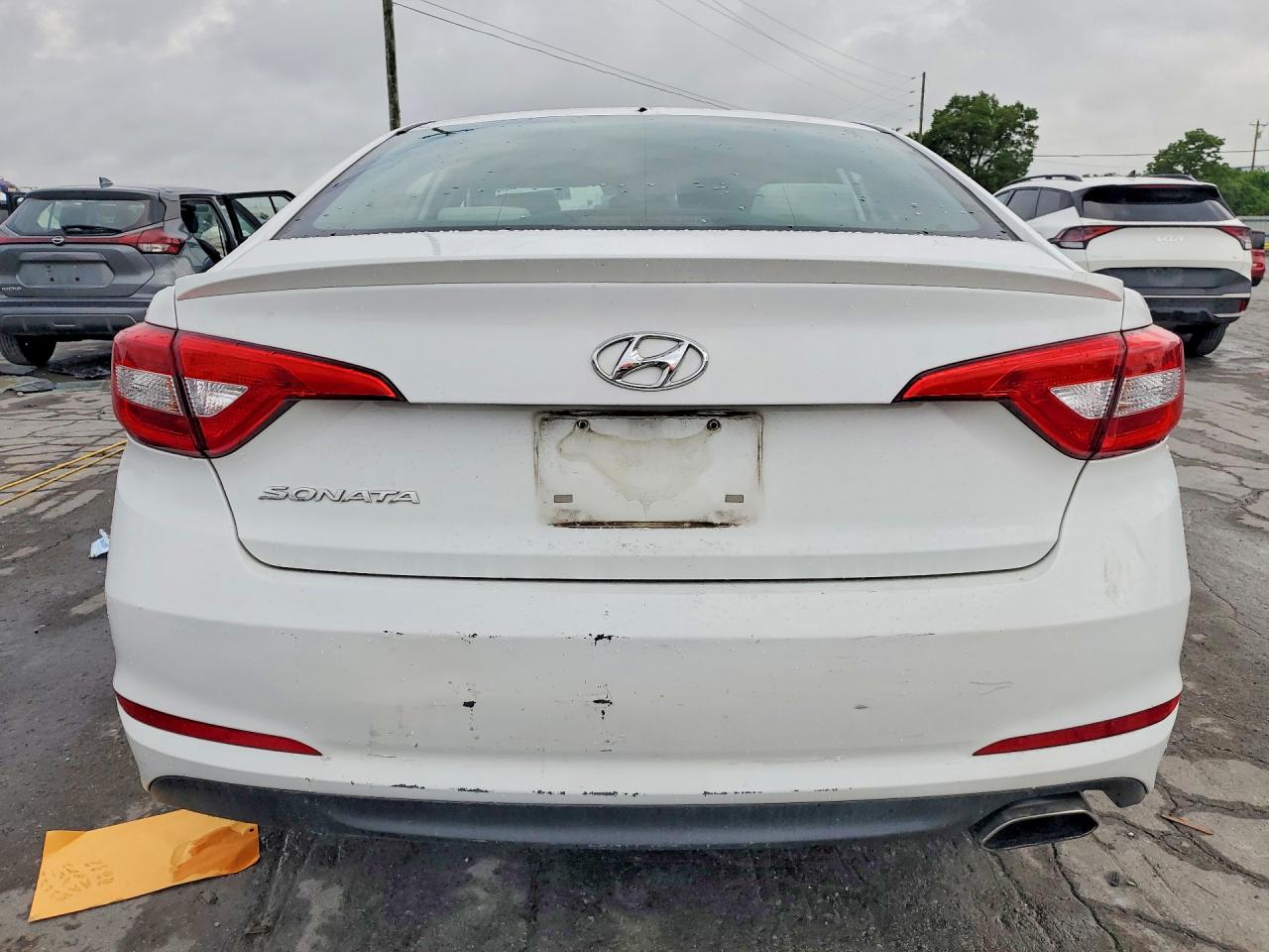 2017 HYUNDAI SONATA SE photo 16