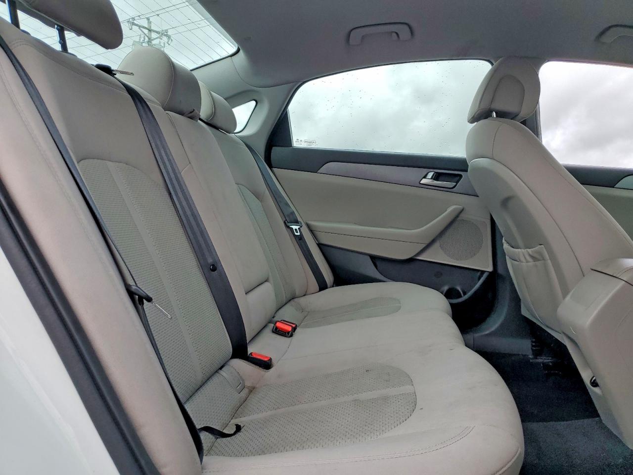 2017 HYUNDAI SONATA SE photo 28