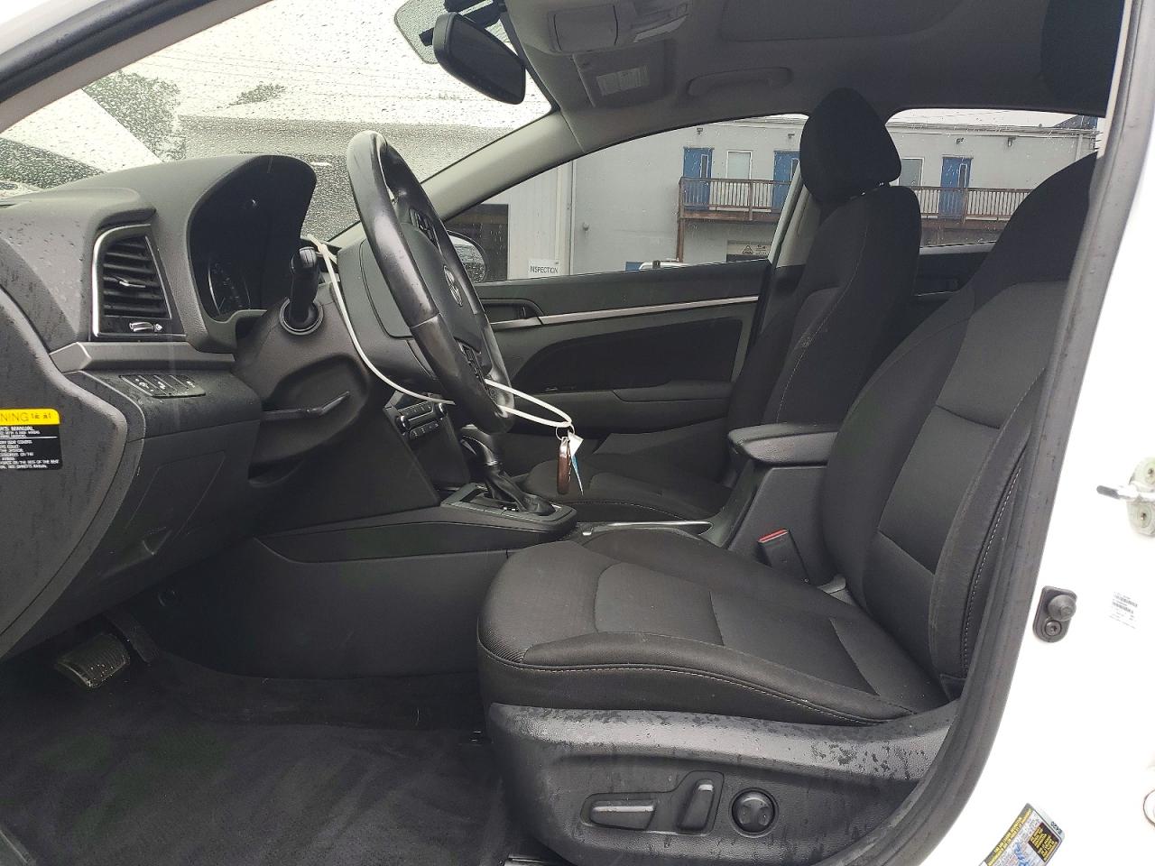 2017 HYUNDAI ELANTRA VALUE EDITION photo 13