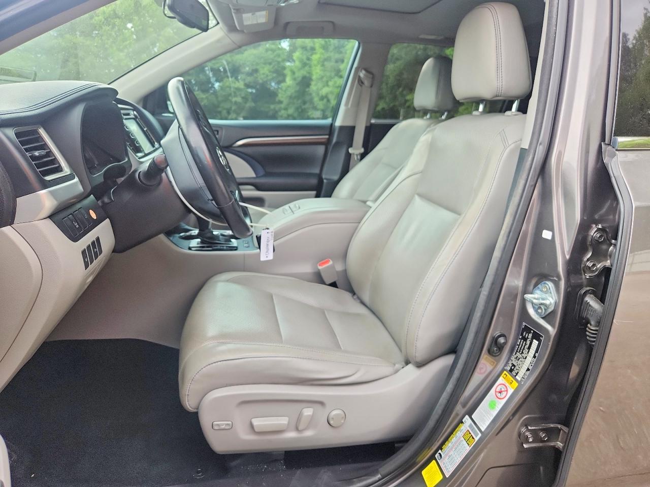 2016 TOYOTA HIGHLANDER LIMITED photo 19