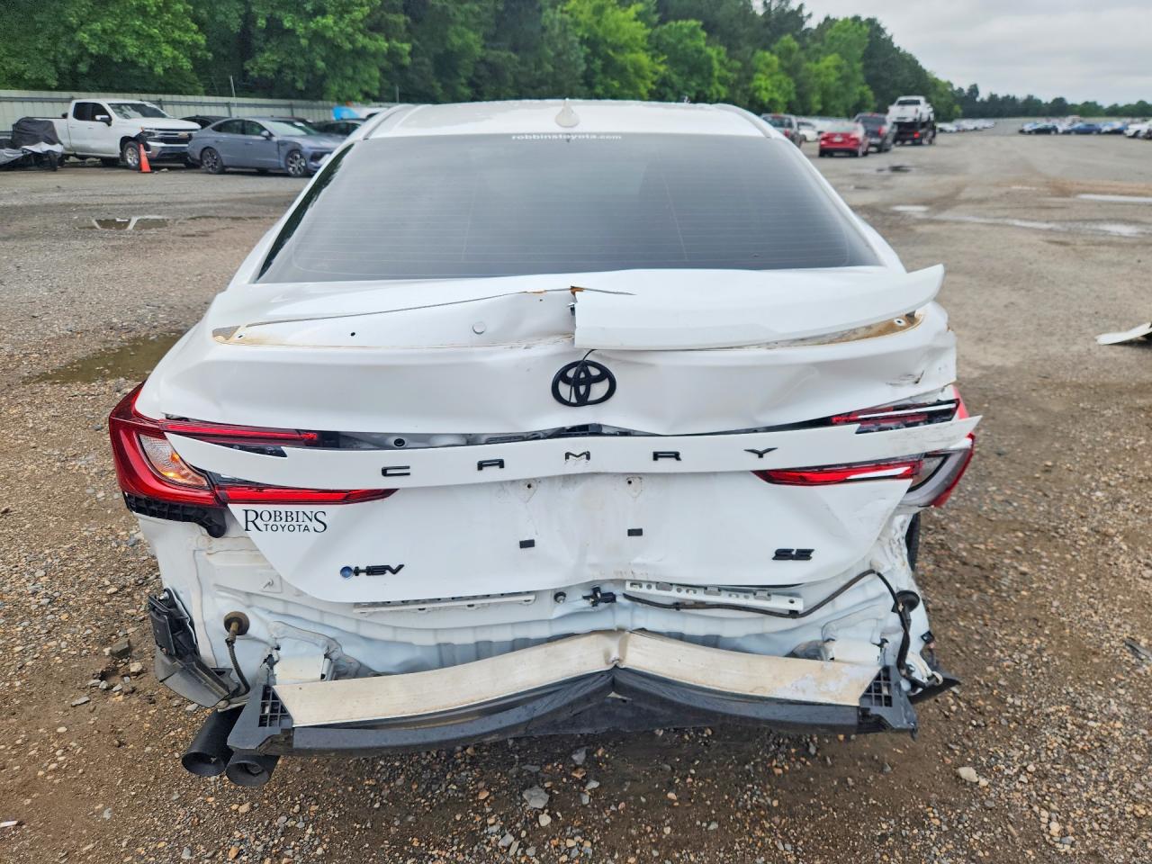 2025 TOYOTA CAMRY SE photo 11