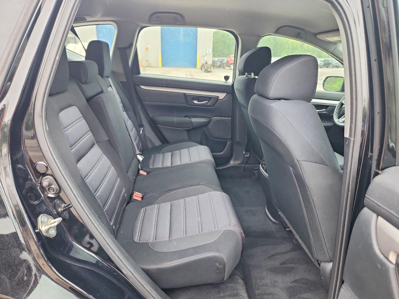 2017 HONDA CR-V LX photo 21