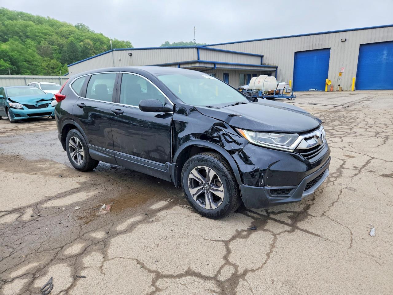 2017 HONDA CR-V LX photo 7