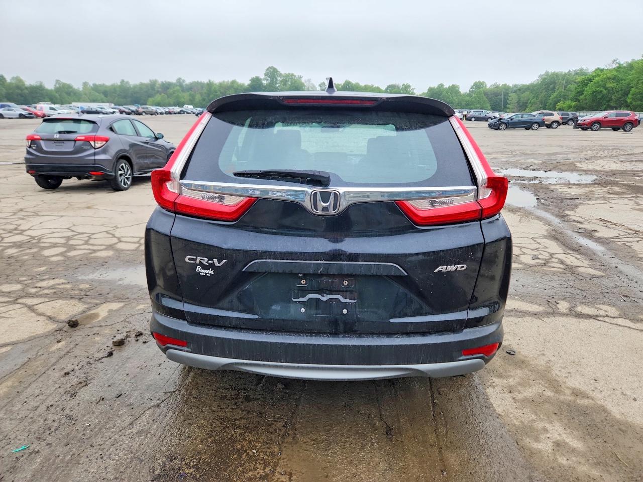 2017 HONDA CR-V LX photo 11
