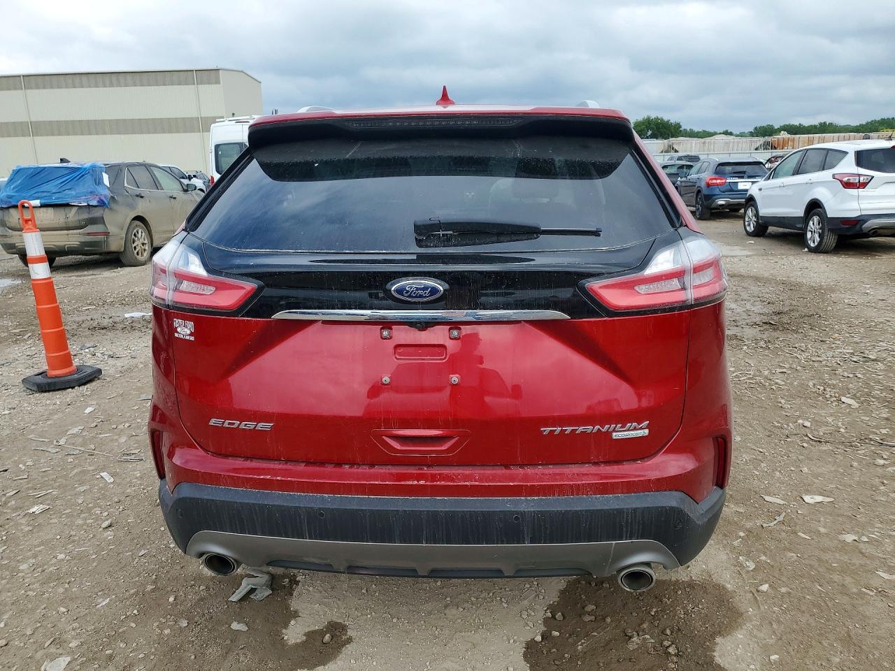 2020 FORD EDGE TITANIUM photo 6