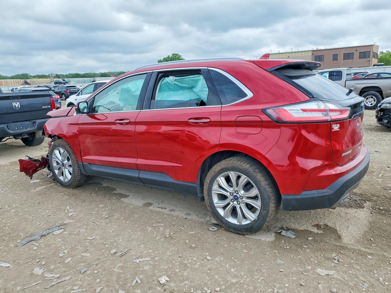 2020 FORD EDGE TITANIUM photo 2