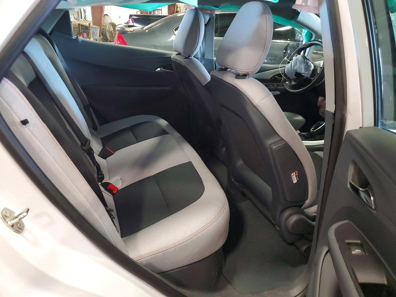 2020 CHEVROLET BOLT EV LT photo 31
