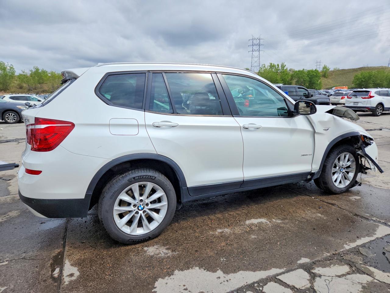 2015 BMW X3 XDRIVE28I photo 3