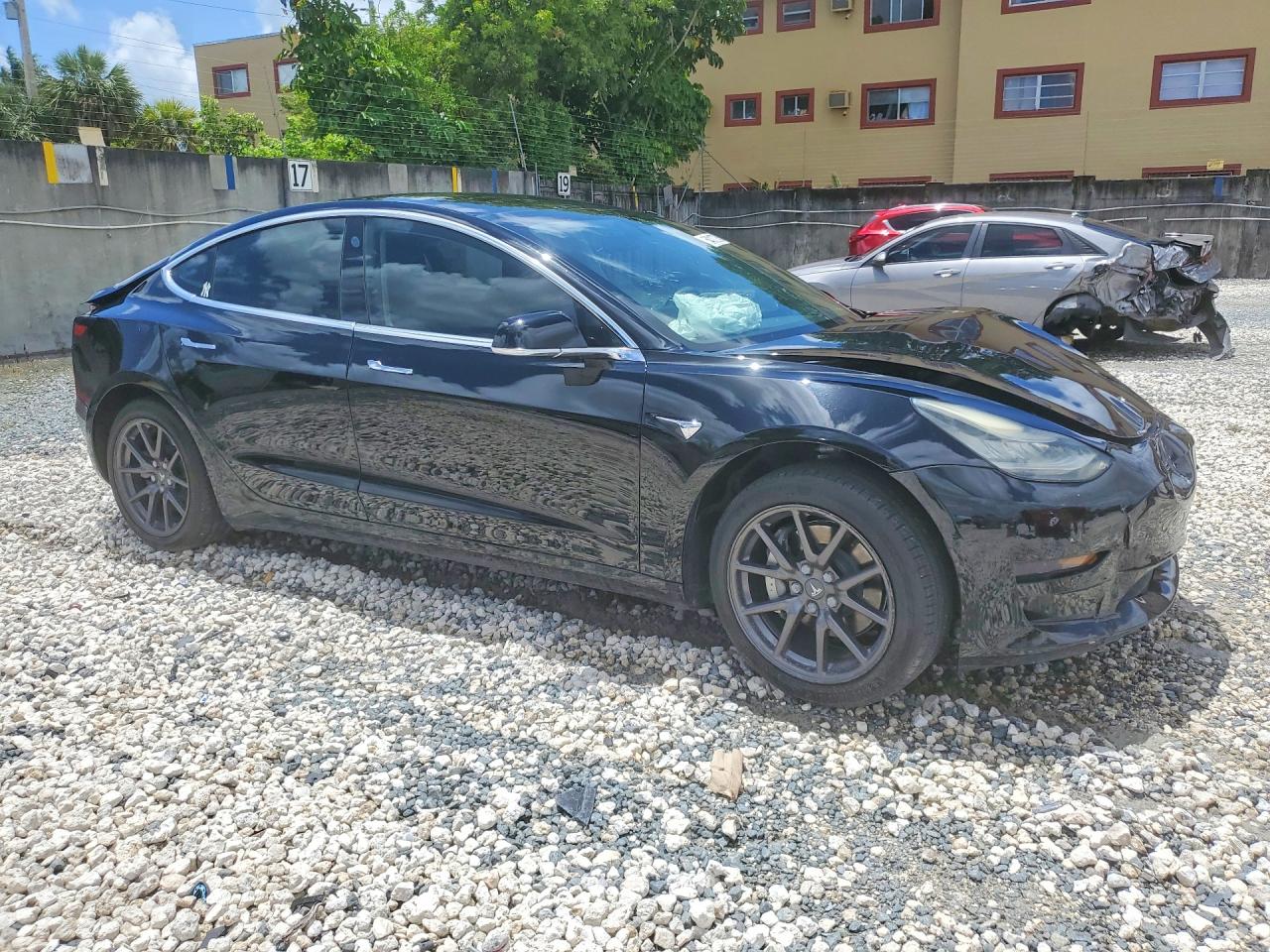 2019 TESLA MODEL 3 photo 7