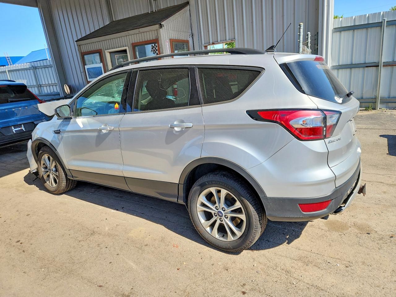 2018 FORD ESCAPE SEL photo 3