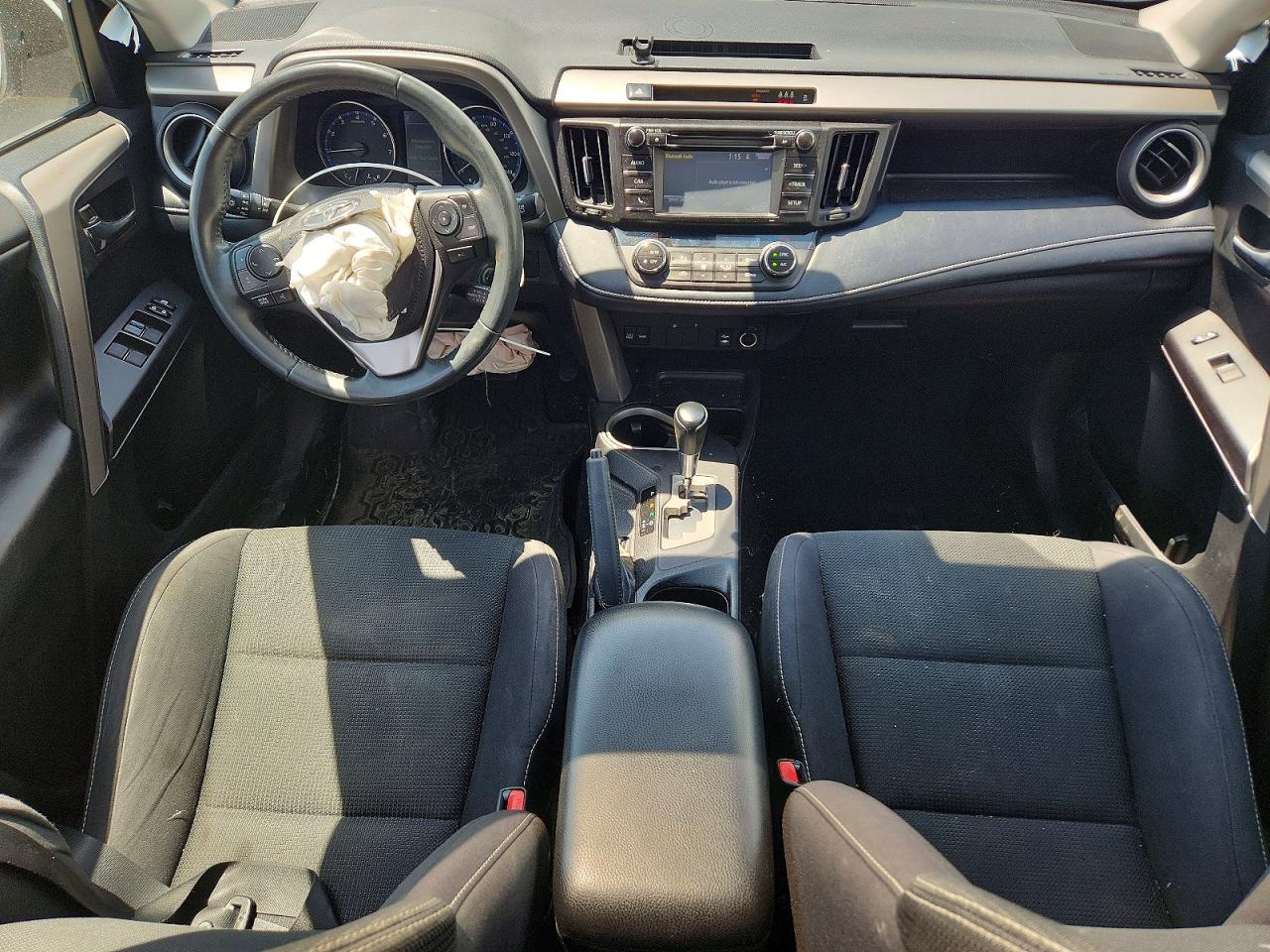2018 TOYOTA RAV4 XLE photo 15