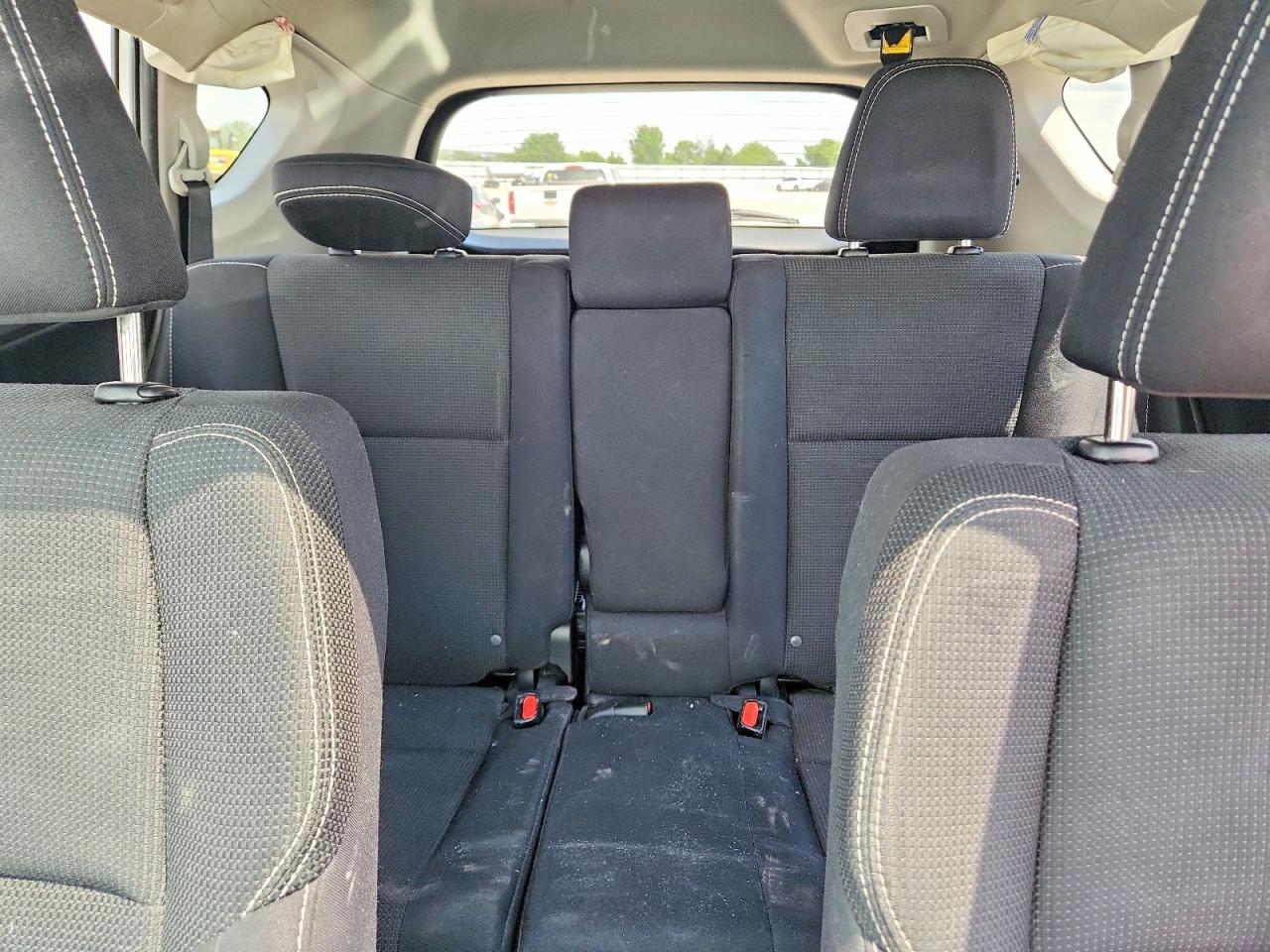 2018 TOYOTA RAV4 XLE photo 19