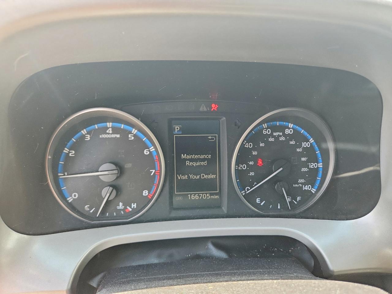 2018 TOYOTA RAV4 XLE photo 17