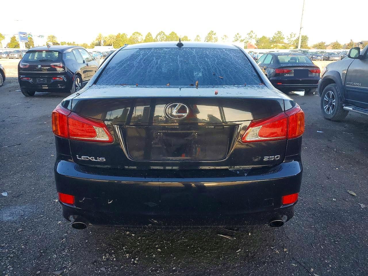 2009 LEXUS IS 250 photo 16