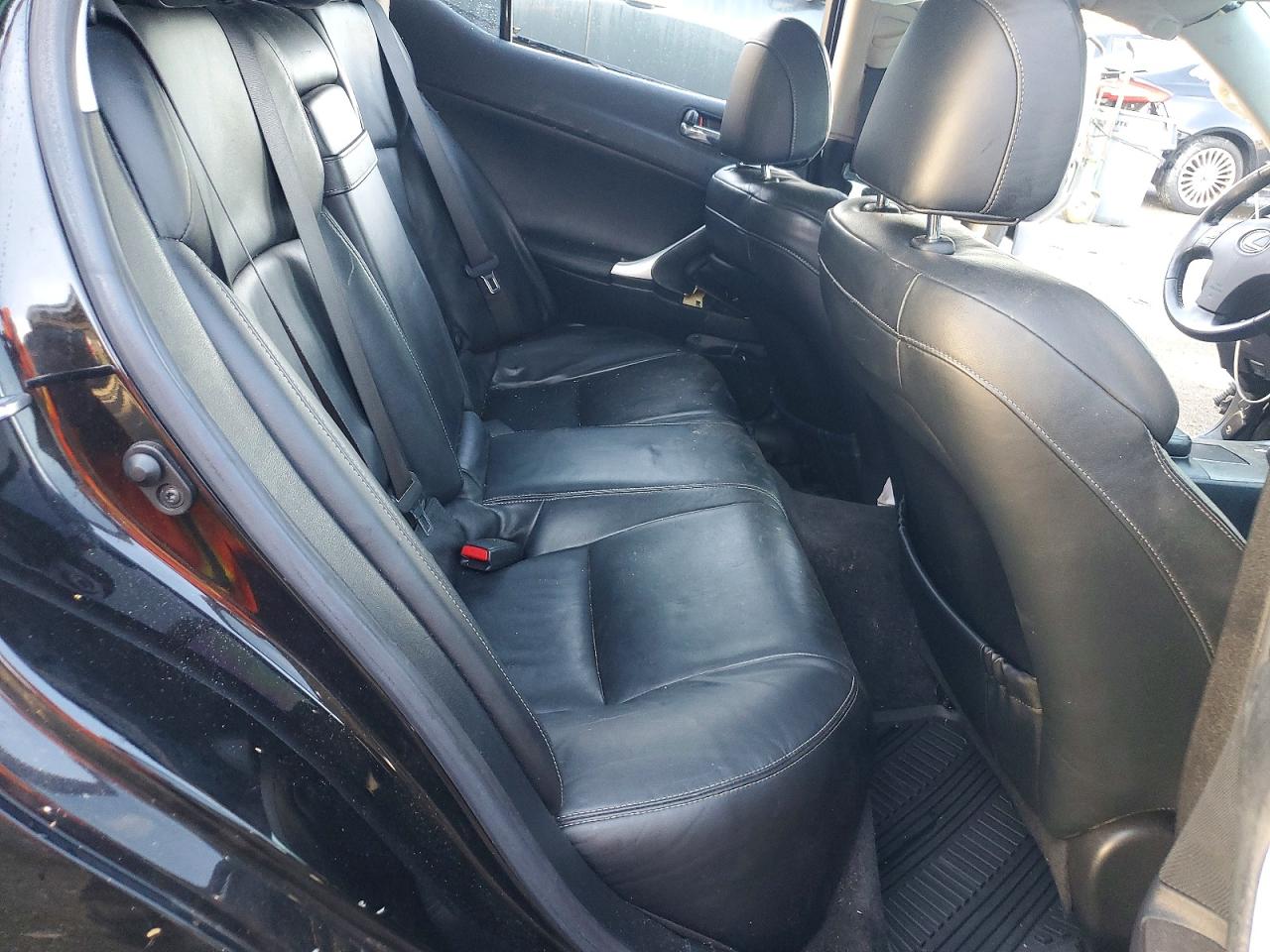 2009 LEXUS IS 250 photo 28