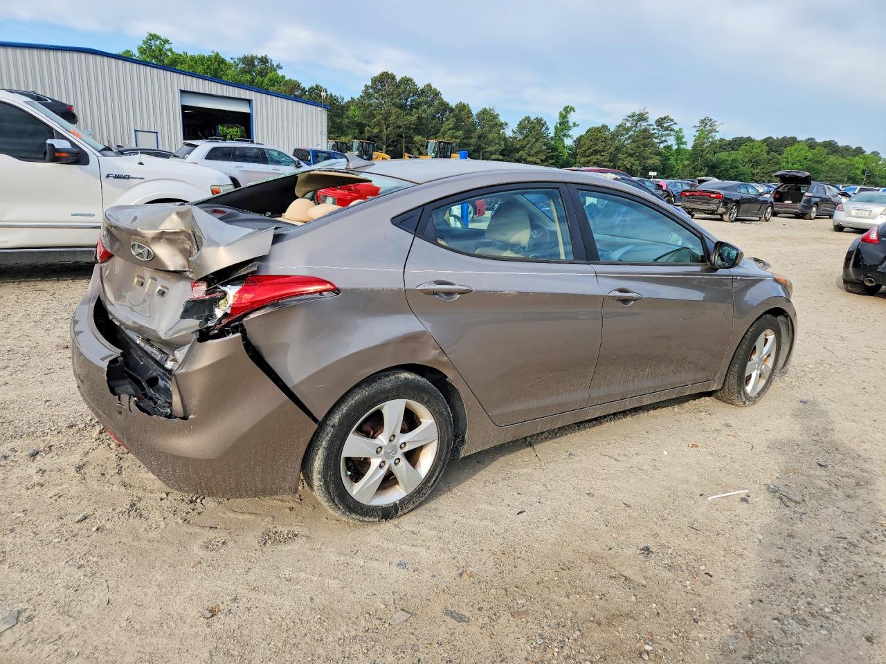 2013 HYUNDAI ELANTRA GLS photo 5