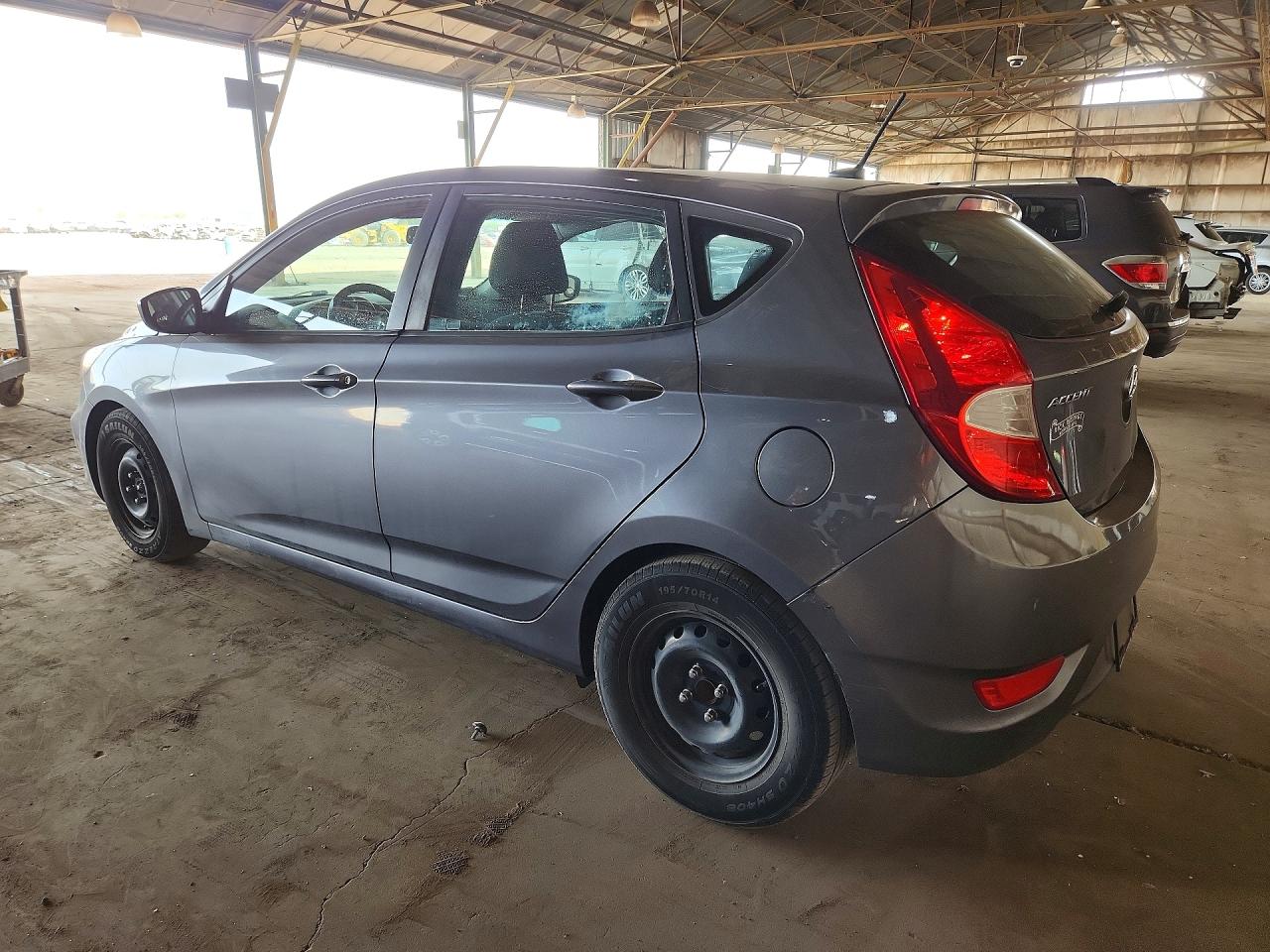 2017 HYUNDAI ACCENT SE photo 3