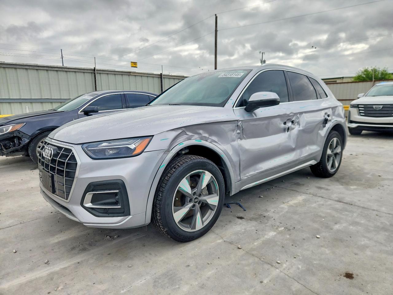 2022 AUDI Q5