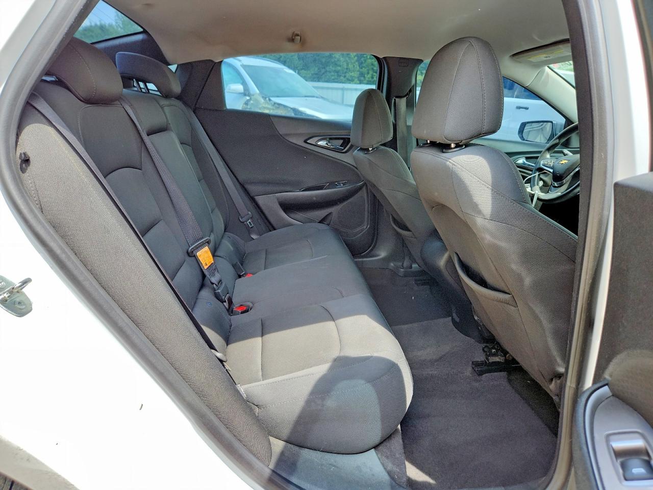 2016 CHEVROLET MALIBU LS photo 10