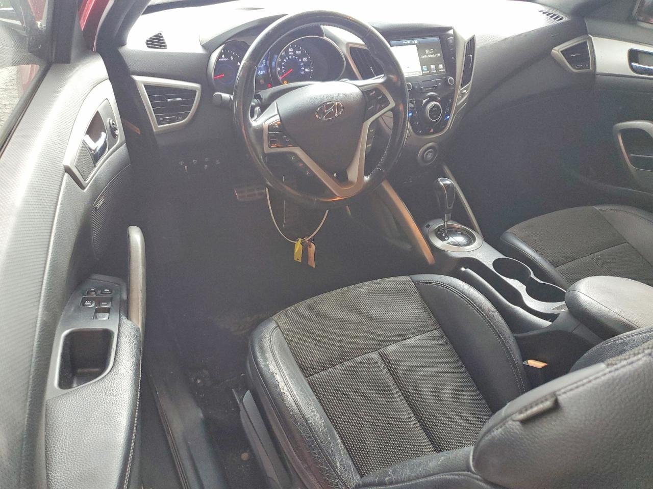 2016 HYUNDAI VELOSTER BASE photo 15