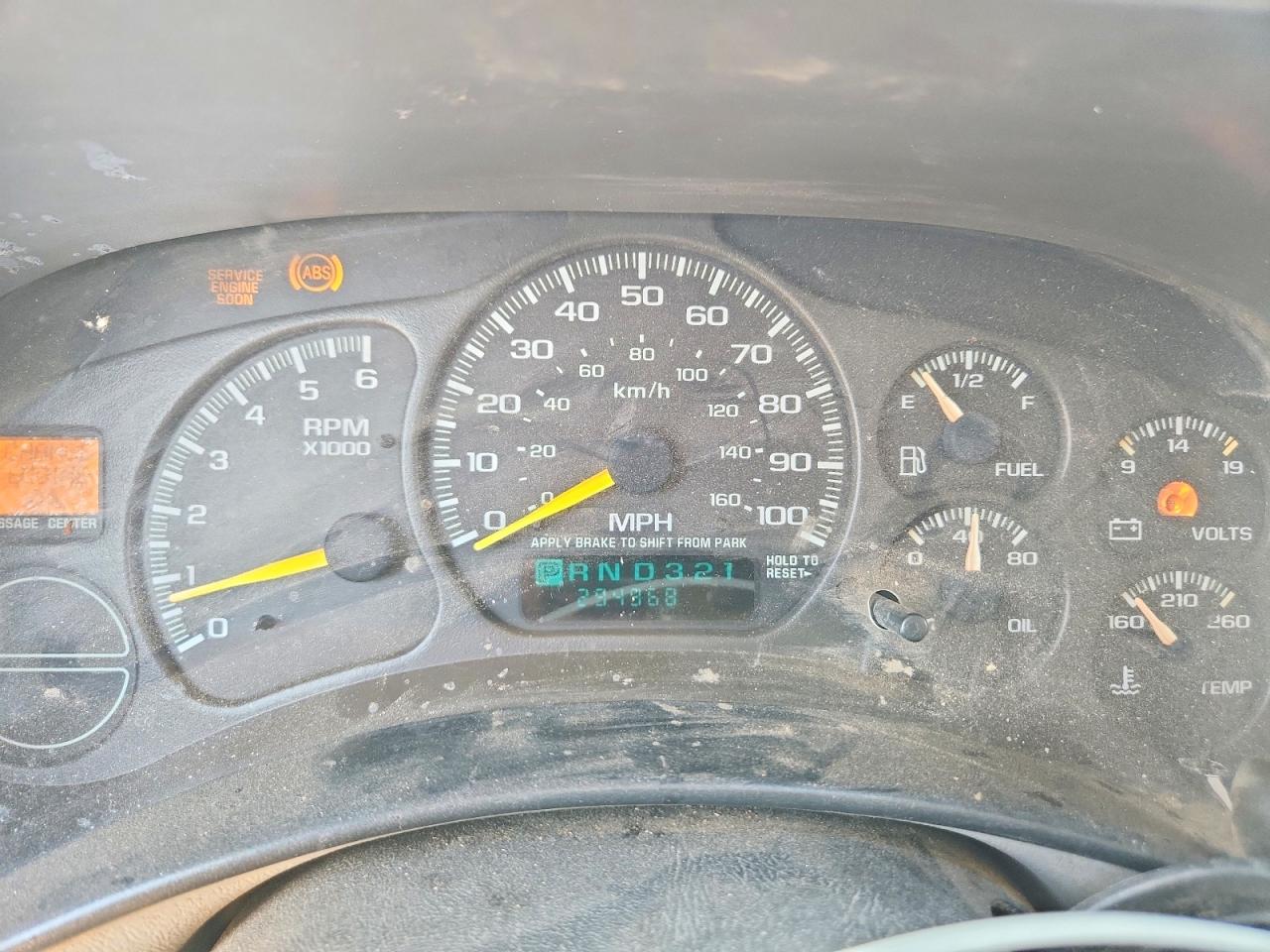 2000 CHEVROLET SUBURBAN K1500 photo 17