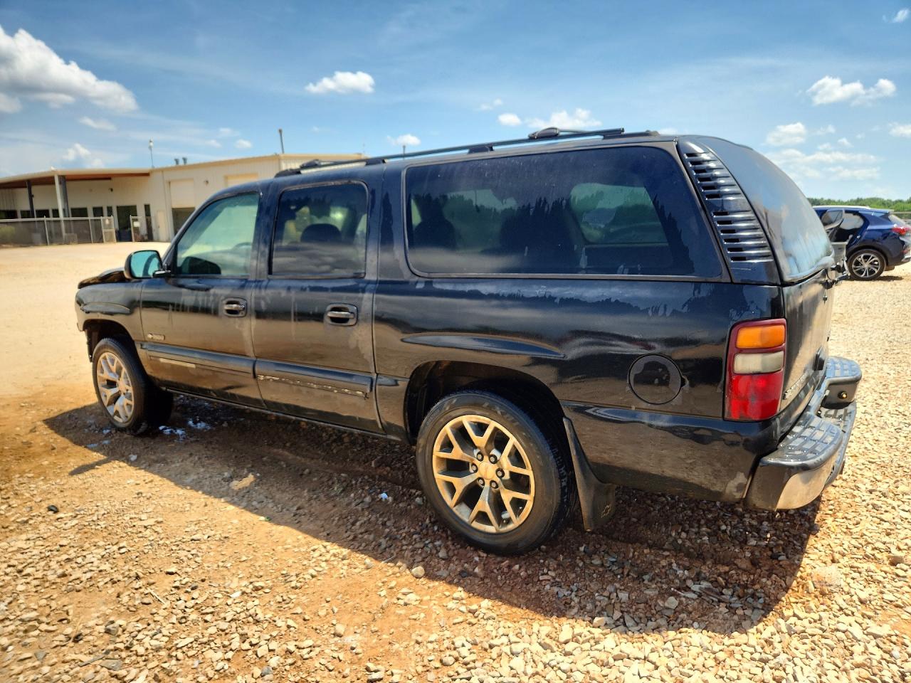 2000 CHEVROLET SUBURBAN K1500 photo 3