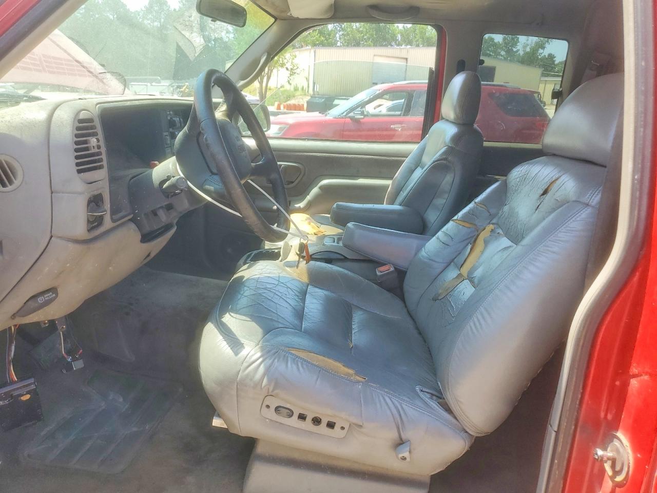 1998 GMC SIERRA K1500 photo 13