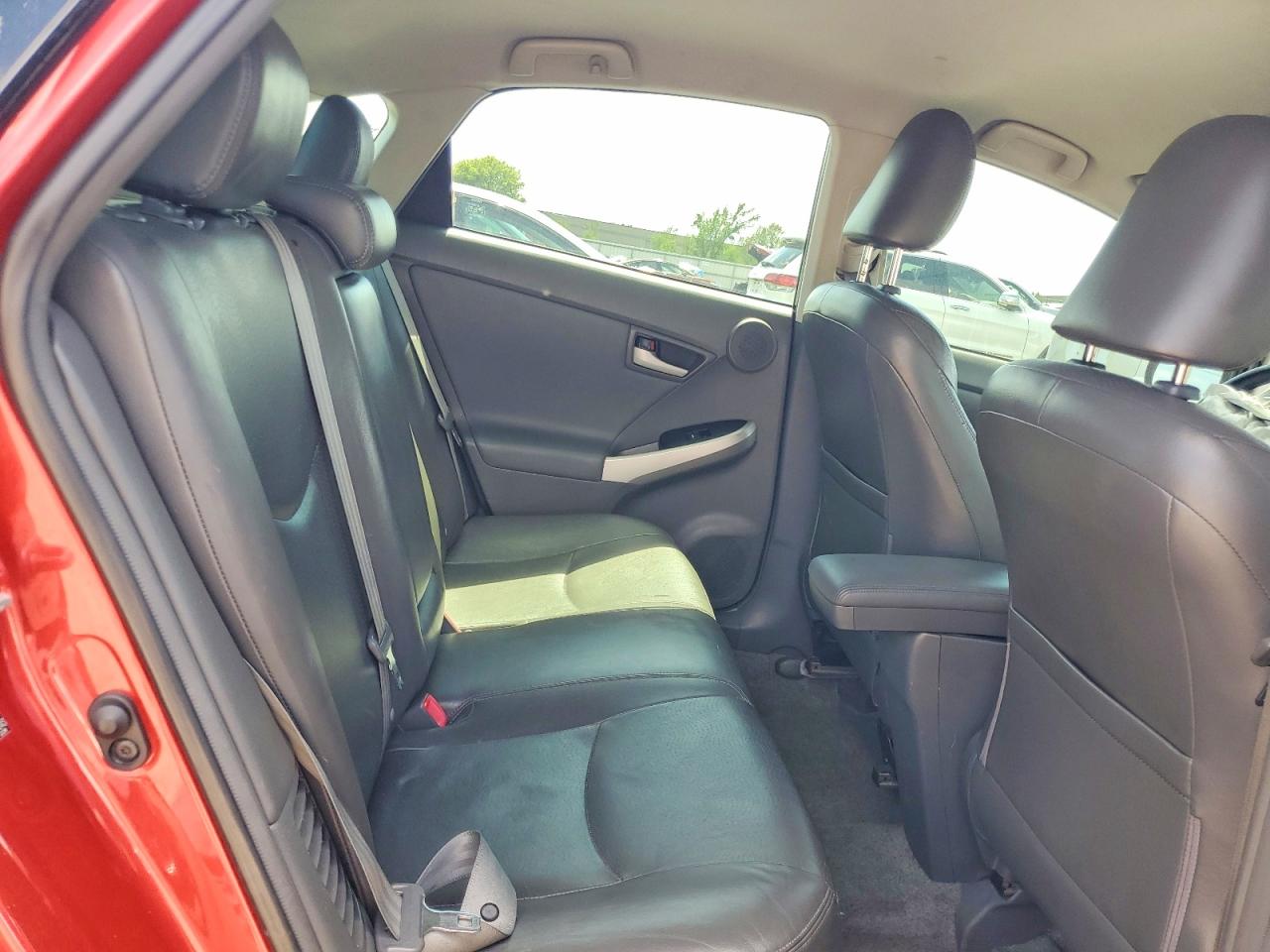 2011 TOYOTA PRIUS FOUR photo 28