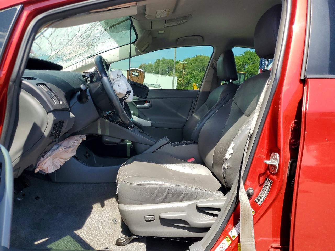 2011 TOYOTA PRIUS FOUR photo 19