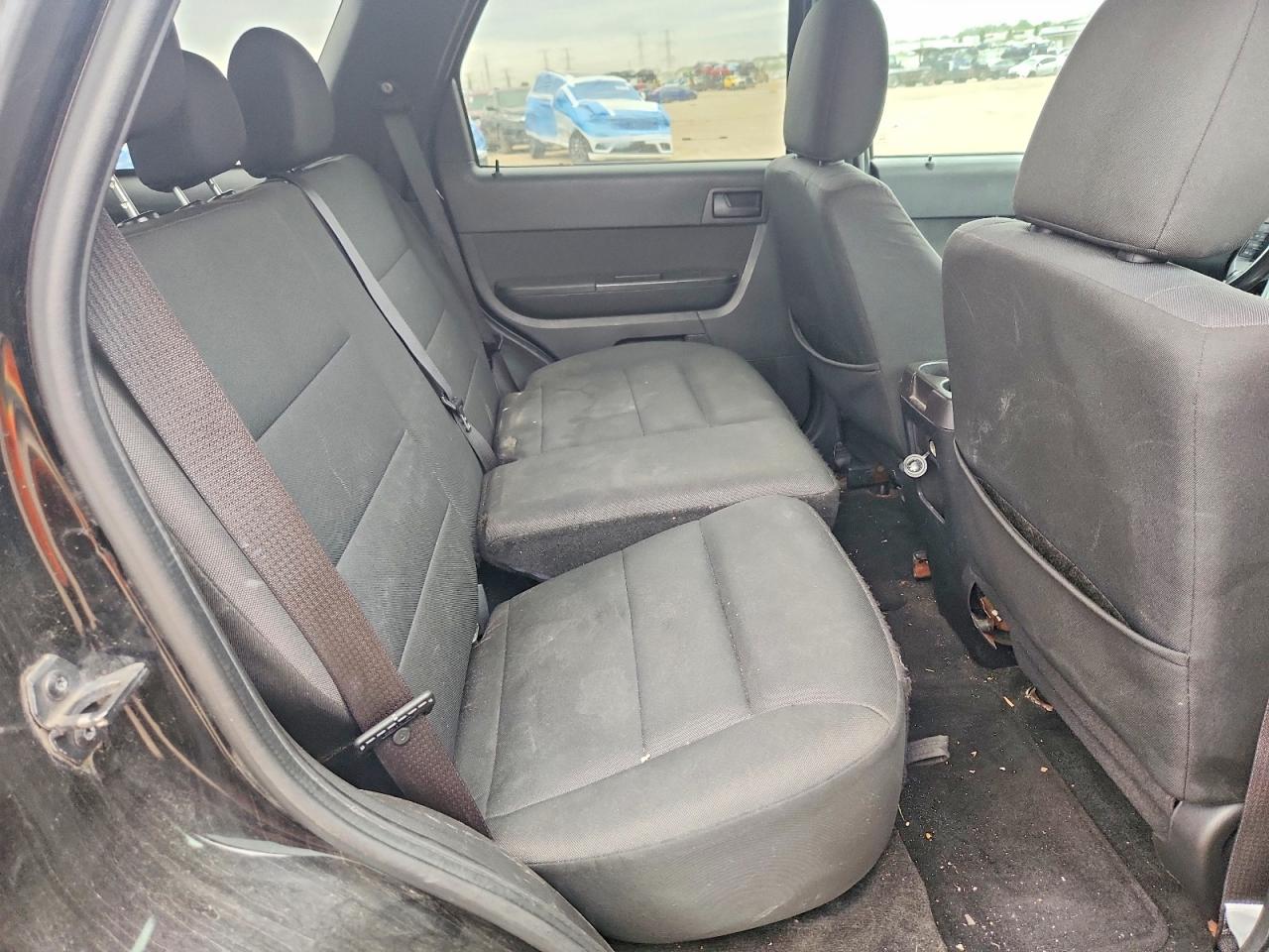 2012 FORD ESCAPE XLT photo 19