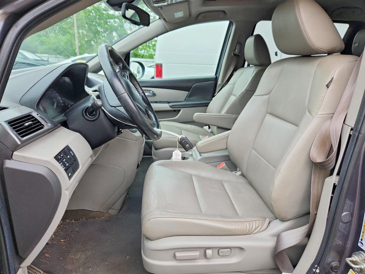 2014 HONDA ODYSSEY EXL photo 7